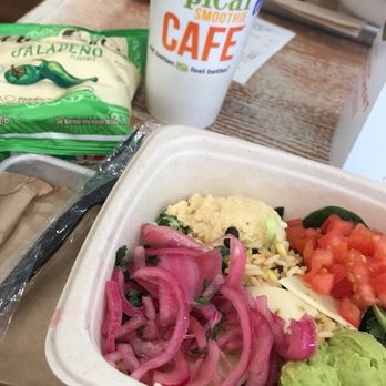 Tropical Smoothie Cafe - Hummus Veggie Bowl - Juice Bars & Smoothies Near Me - Johns Creek, Georgia
