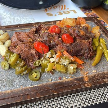 Meat Moot Smoking - Brisket - Smokehouse Near Me - Burbank, Illinois