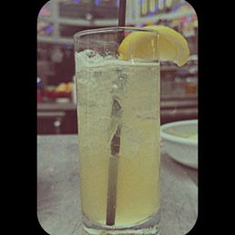 Drink: Green tea (drink version) Taste: sweet, strong & a tad bit sour Feelings: I enjoyed it. Service: above average. Drink: Green tea (drink version) Taste: sweet, strong & a tad bit sour Feelings: I enjoyed it. Service: above average.