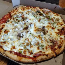 Commander Restaurant & Bar - Garbage pizza