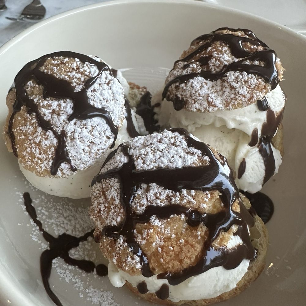 Le Ame - Profiteroles - Steakhouses Near Me - Phoenix, Arizona Le Ame - Profiteroles - Steakhouses Near Me - Phoenix, Arizona