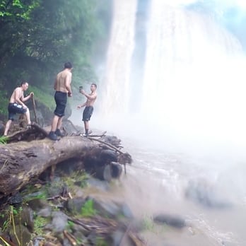 Wailua Falls - So much mist getting onto the camera. It was hard just facing the falls - Parks Near Me - Lihue, Hawaii Wailua Falls - So much mist getting onto the camera. It was hard just facing the falls - Parks Near Me - Lihue, Hawaii