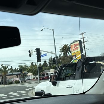 Fullerton Car Wash - My windshield is still dirty and has bird poop on it - Car Wash Near Me - Fullerton, California Fullerton Car Wash - My windshield is still dirty and has bird poop on it - Car Wash Near Me - Fullerton, California