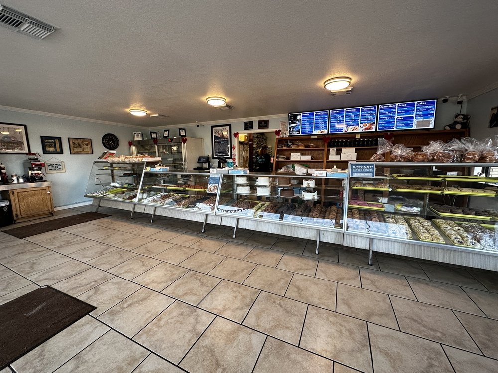 MILTON QUALITY BAKERY 79 Photos & 161 Reviews 6727 Caroline St