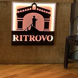 Ritrovo Pub & Grille - Hostess stand