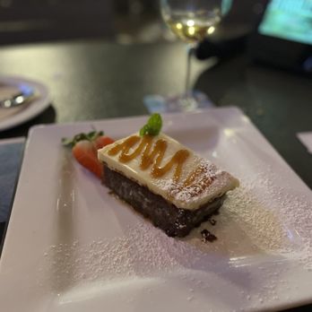 Yard House - Carrot Cake - New American Near Me - Costa Mesa, California