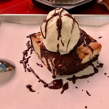 Backyard - Desert Ridge - BROOKIE ( With Ice Cream) - Sports Bars Near Me - Phoenix, Arizona Backyard - Desert Ridge - BROOKIE ( With Ice Cream) - Sports Bars Near Me - Phoenix, Arizona