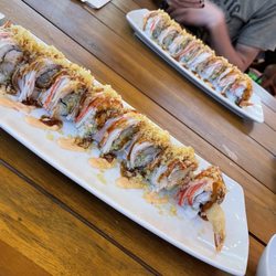Tokyo Lobby Sushi and Grill - Shaggy Roll