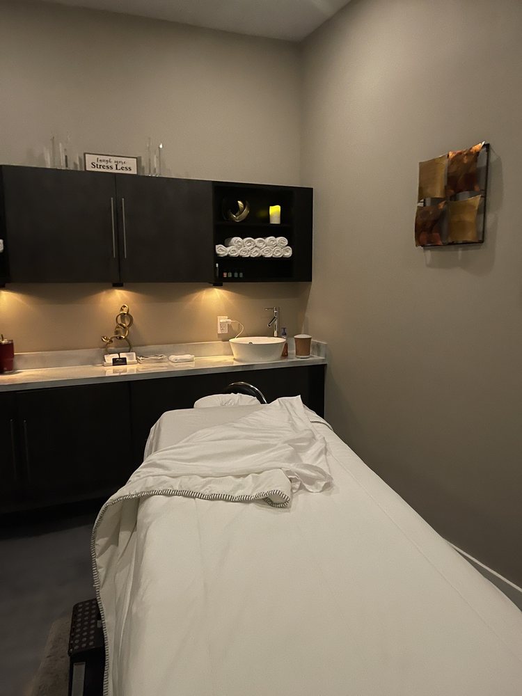 Dream Salon & Spa Image