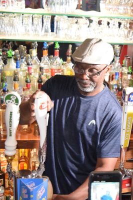 Bulls Eye Sports Pub by null