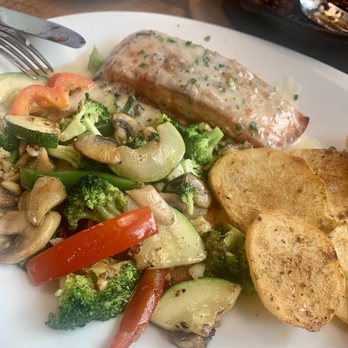 Don Camillo Tuscan Grill - Grilled salmon - Italian Near Me - Hickory Creek, Texas