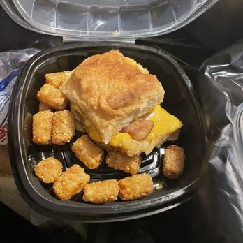 Brunch Thyme - Bacon, egg, and cheese, tater tots - Breakfast & Brunch Near Me - Wilmington, North Carolina
