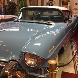 My favorite car. Isn't it beautiful? My favorite car. Isn't it beautiful?