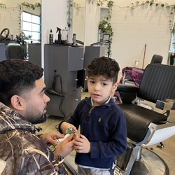 House of Dapper - Now this is Customer Service!!! Isaac and my son Jhonny Bones