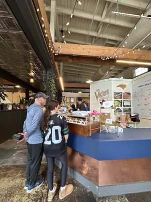 Videri Chocolate Factory - Chocolate Bean to Bar by null