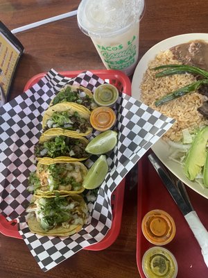 Tacos La Bamba by null