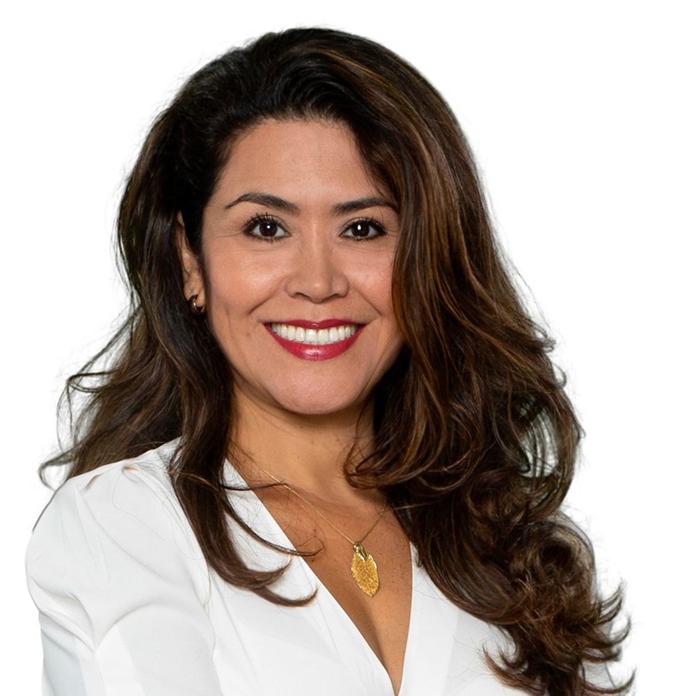 VERONIKA STEARNS SKYLINE PROPERTIES Updated August 2024 Contact