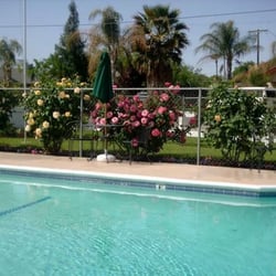 Fresno Mobile Home and RV Park - Our pool...
