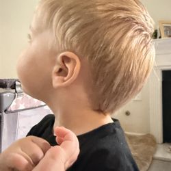 City Barber Shop - The other side. Still just a bad.