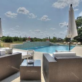 David Drayer - Realm Professional Realty - PENDING 224 Neal Dr with Hollywood Style Pool - Real Estate Agents Near Me - Austin, Texas David Drayer - Realm Professional Realty - PENDING 224 Neal Dr with Hollywood Style Pool - Real Estate Agents Near Me - Austin, Texas