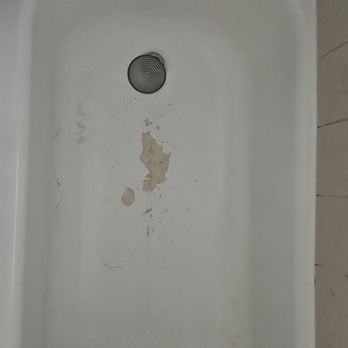 Artistic Refinishing - BOTTOM OF TUB PEELING - Refinishing Services Near Me - Boca Raton, Florida