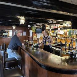 Golf Hotel - Pub