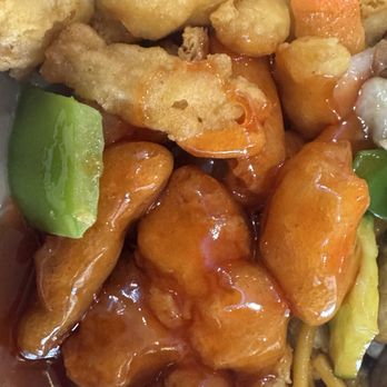 China Yi - Portion part of the $13 column A and B two (2) item lunch special, the sweet and sour chicken - Chinese Near Me - Torrance, California