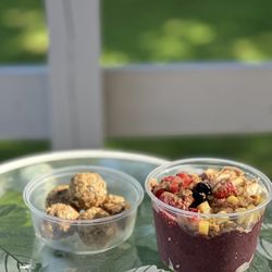 Boro Bowls - Peanut butter balls, and açai bowl
