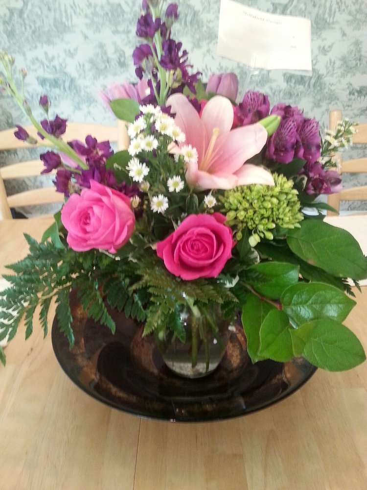 HOLLYFIELD DESIGN 30 Photos Florists 130 E Illinois Ave, Southern