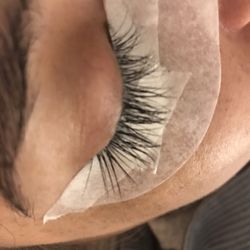 La La Beauty - Natural lash extensions