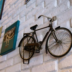 The obligatory bike (pictured lifesize)