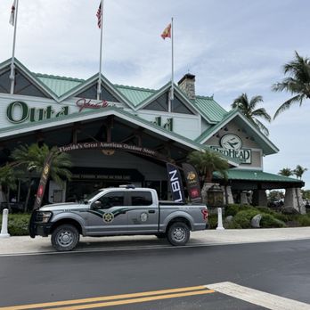 Bass Pro Shops - Outdoor Gear Near Me - Dania, Florida