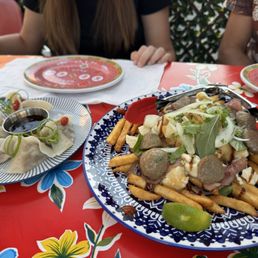 Dac Biet Poutine Dac Biet Poutine