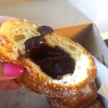 Leonard's Bakery - Bakeries Near Me - Honolulu, Hawaii