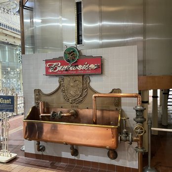 Budweiser Brewery Experience - Beer Tours Near Me - Saint Louis, Missouri