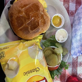 The Star Cafe - Burgers Near Me - Fort Worth, Texas
