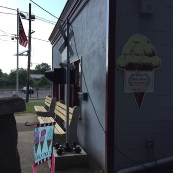 Waldwick Whistle Stop - Delicious ice cream! Cool flavors! - Ice Cream & Frozen Yogurt Near Me - Waldwick, New Jersey