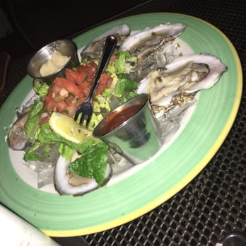Backyard Grill - Oysterssssssssssss!!!!!!!!! - Sports Bars Near Me - Chantilly, Virginia