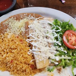 Lunch flautas with rice and beand