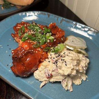 Sparrow Bar & Restaurant - Bars Near Me - New Milford, Connecticut