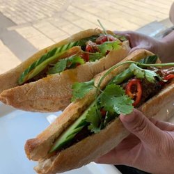 Taste Vietnam - Chicken & beef bahn mi.
