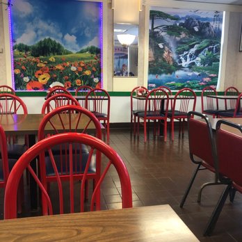 Fang Cheng - A little ambiance. - Chinese Near Me - Denison, Iowa