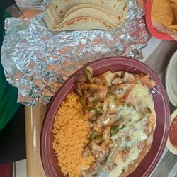 El Torito Mexican Grill - Pollo Monterrey