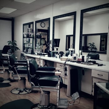 Eddo's Barber Shop - Barbers Near Me - Ridgewood, New York
