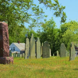 Acushnet Cemetery - Old with the new