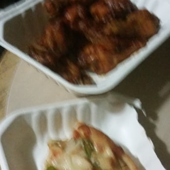 Johnnys Pizza - Yummm - Pizza Near Me - Brooklyn, Connecticut