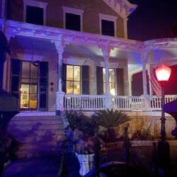 Galveston Historic Tours - Spooky image if you zoom in on the left!