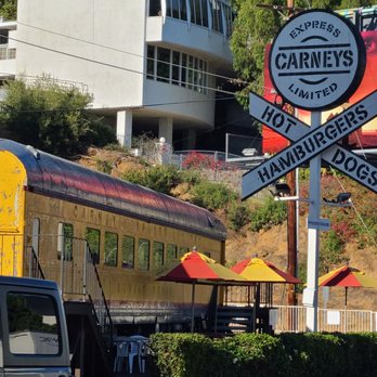 Carney's Restaurant - Burgers Near Me - Los Angeles, California