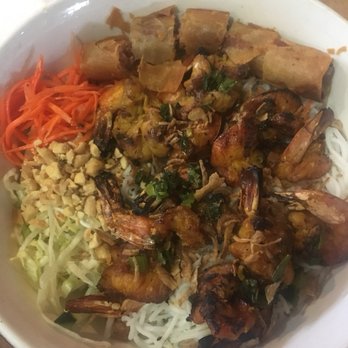 Pho Bay 2 - Noodle bowl with fried egg roll and shrimp - Vietnamese Near Me - Silverthorne, Colorado