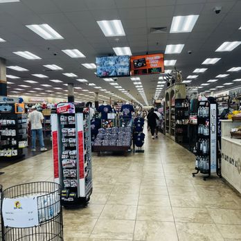Buc-ee’s - Gas Stations Near Me - Ennis, Texas
